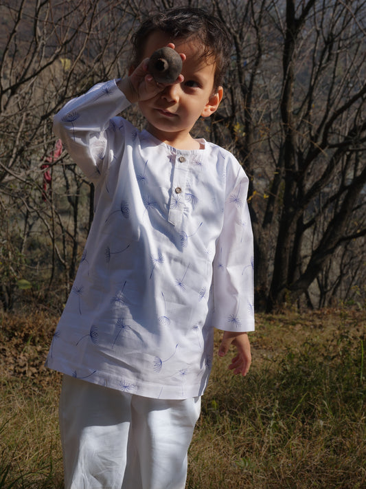 The Dandelion: Only Kurta no Pajama