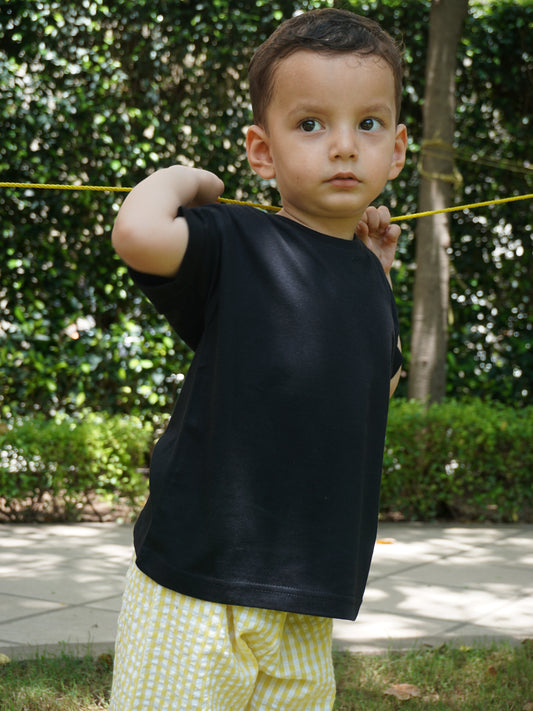 The Essential Classic: Black Tee